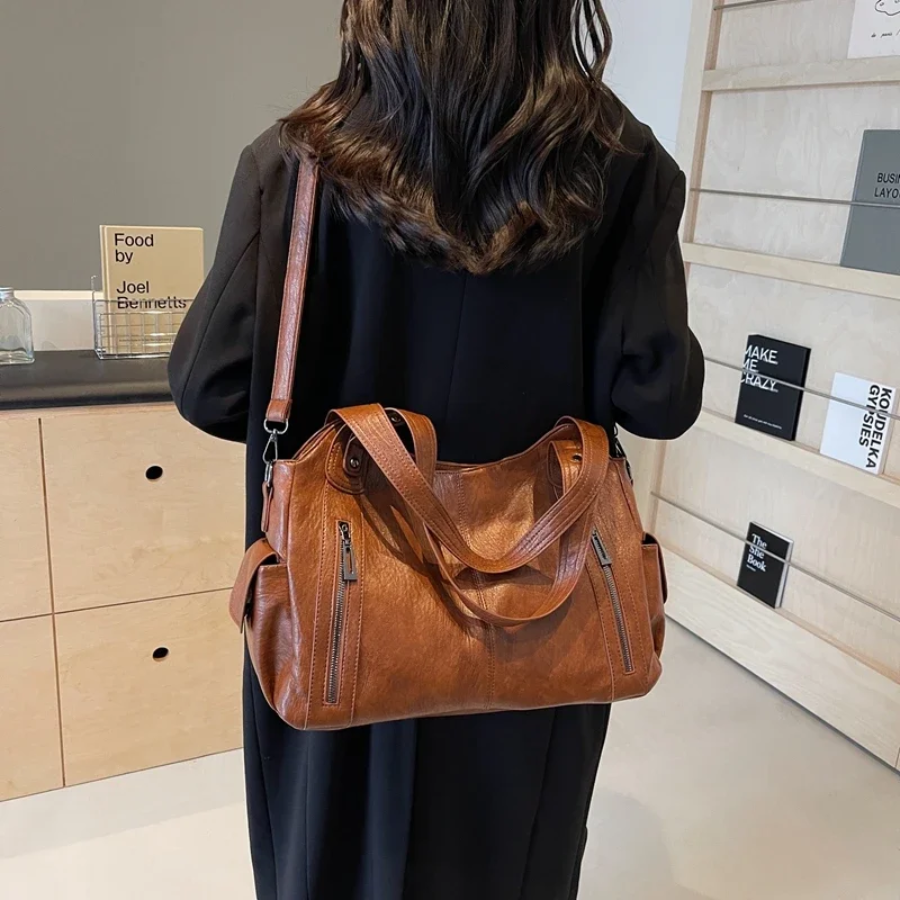 Alma | Shoulder Bag with Multi-Compartment Design for Smart Organization