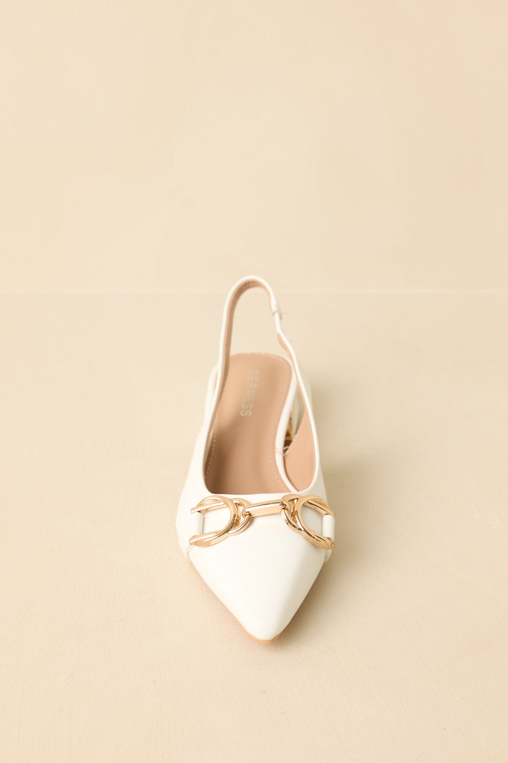 White pointed-toe slingback block heels - pointed toe detail